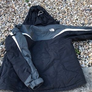 Women’s north face jacket size small